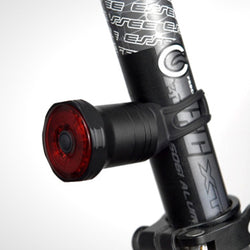 TWOOC SUPER ONE smart rear light | TWOOC SUPER ONE 自動点灯・消灯 スマートリアライト