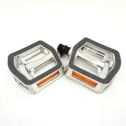 Wellgo Flat Platform Urban City E-Bike Bicycle Pedal with Sand Paper Grip Zone