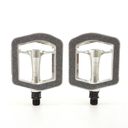 Wellgo Flat Platform Urban City E-Bike Bicycle Pedal with Sand Paper Grip Zone